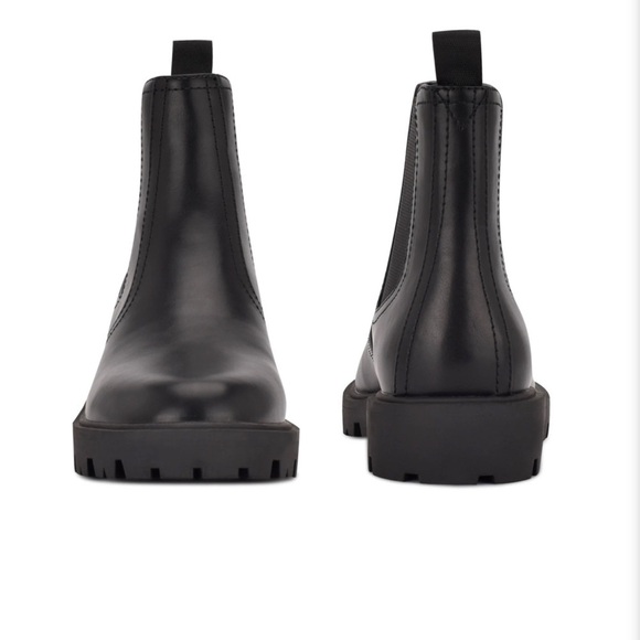 Nine West Yullon Lug Sole Chelsea Booties Size 8.5 Medium - Picture 4 of 5